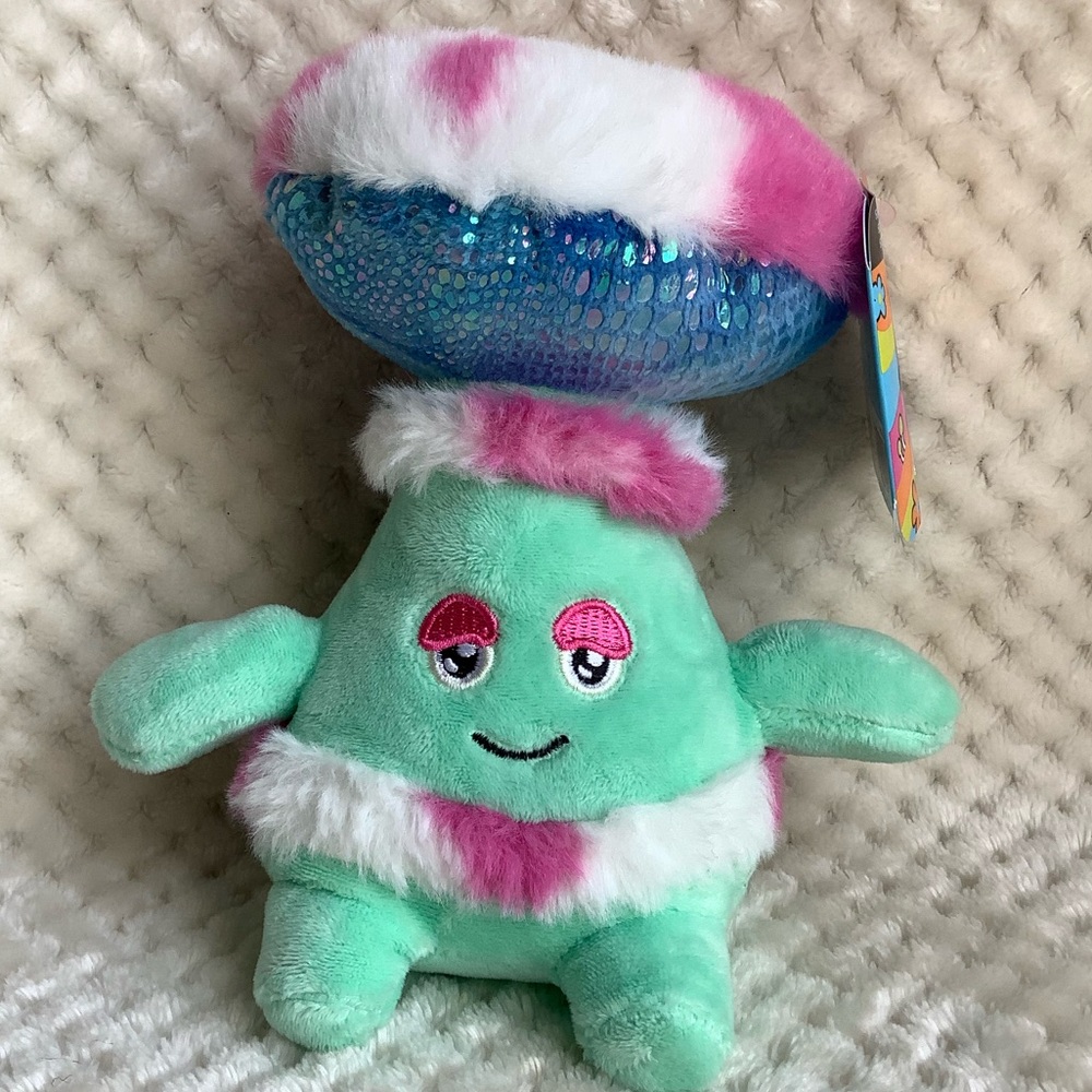 KELLYTOY Living on the Veg Plush Obie Mushroom Stuffed Animal Toy w Tags